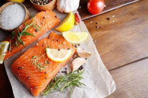 تمیز کردن و آماده‌سازی غذاهای دریایی در خانه
