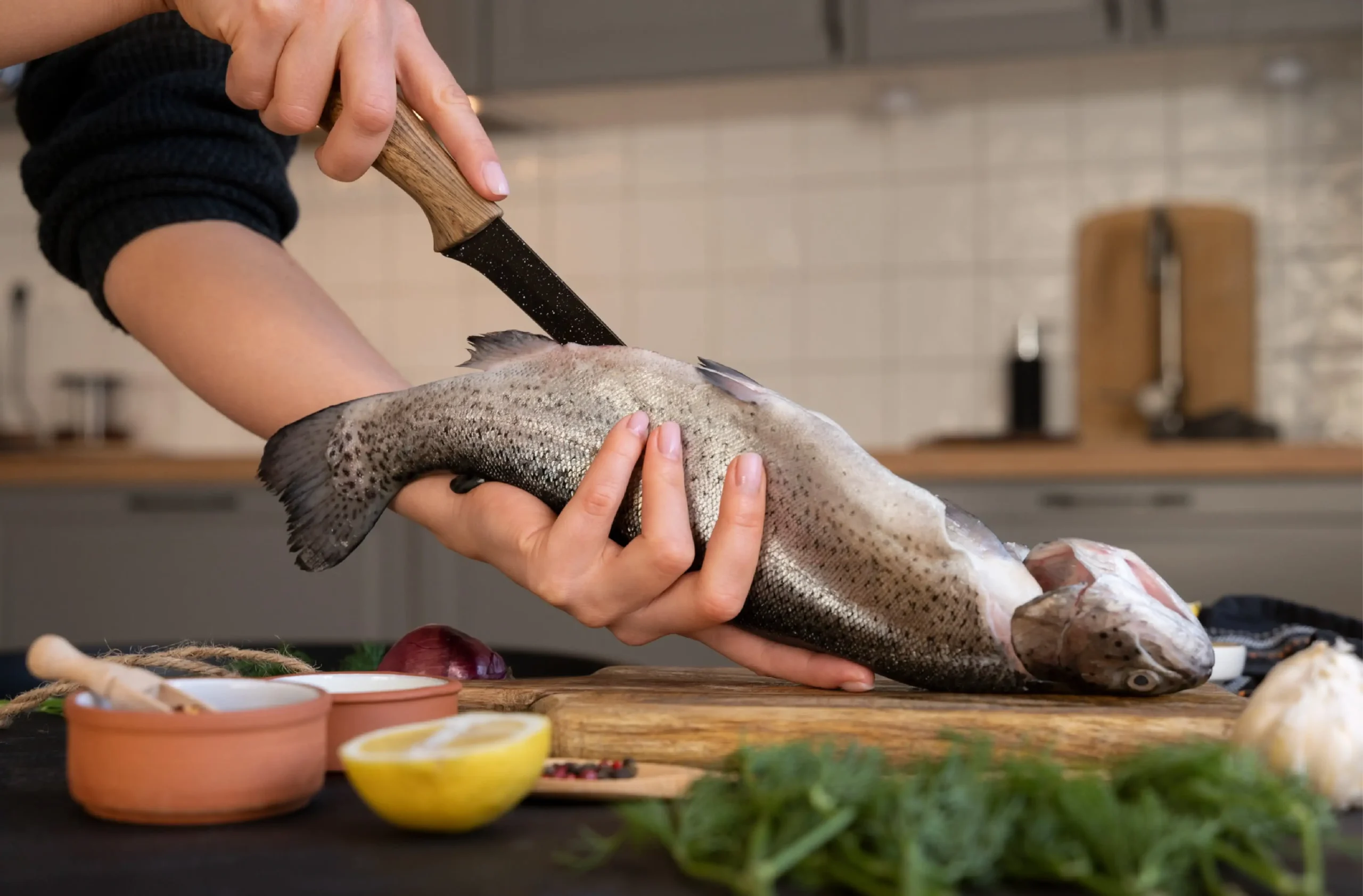 راهنمای تمیز کردن و آماده‌سازی غذاهای دریایی